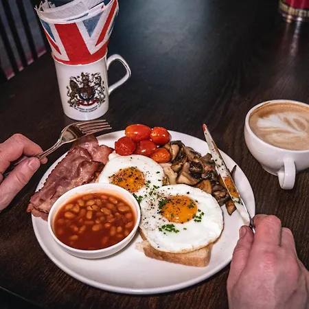 Royal By Wow Homes ホテル *