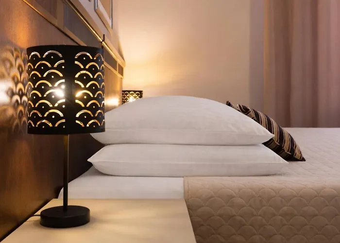 Royal By Wow Homes فندق *