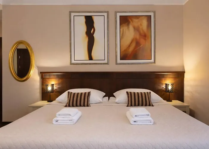 Royal By Wow Homes ホテル