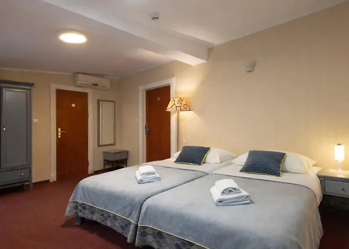 Royal By Wow Homes * ポズナン