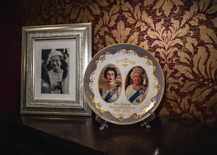 Royal By Wow Homes ホテル