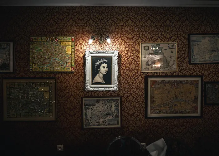 Royal By Wow Homes ホテル