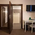 Royal By Wow Homes