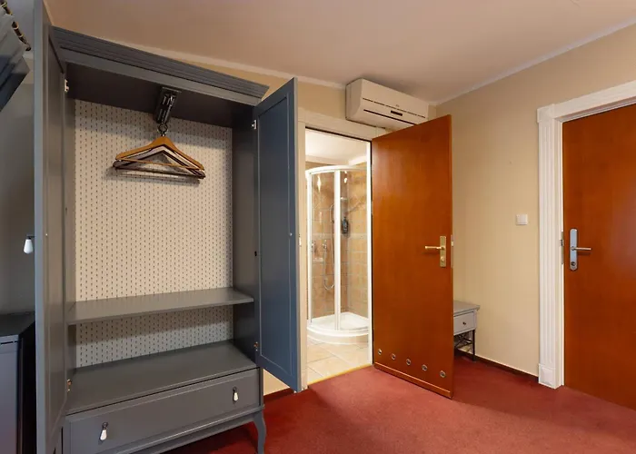 Royal By Wow Homes Hotel Poznan